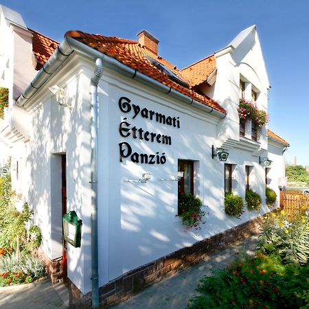 Gyarmati Panzio & Etterem Hotel Veszprem Luaran gambar